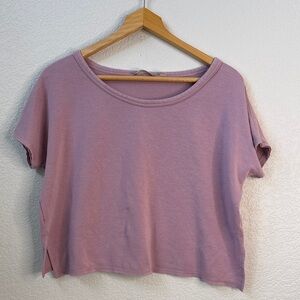 Athleta Cropped Short Sleeve Tee Shirt Top Purple Pink sizde XSmall